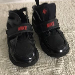 Nike children size 8 good Condition